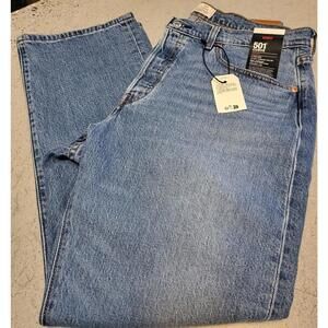 Levi's Premium Women's 501 Curve Jeans Size: 33 x 30 Light Washed Staight Leg